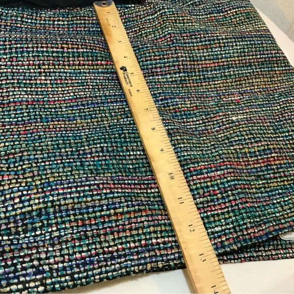 Park B. Smith 72" Table Runner and 4 placements 100% silk - Picture 9 of 14